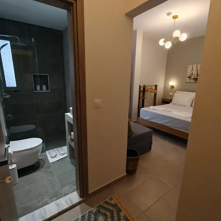 Akrokeramo - Papadiamanti Street Apartment Skiathos Town