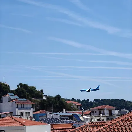 Akrokeramo - Papadiamanti Street Skiathos Town