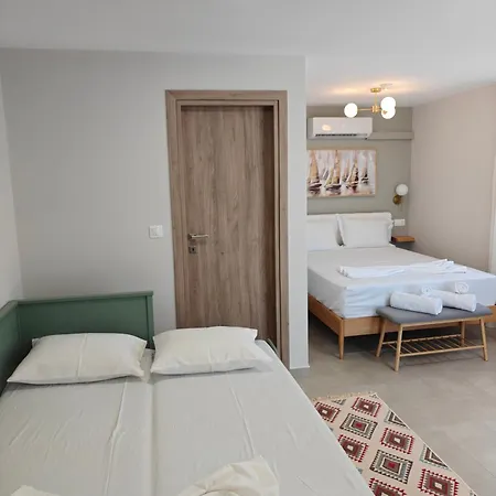 Akrokeramo - Papadiamanti Street Apartment Skiathos Town
